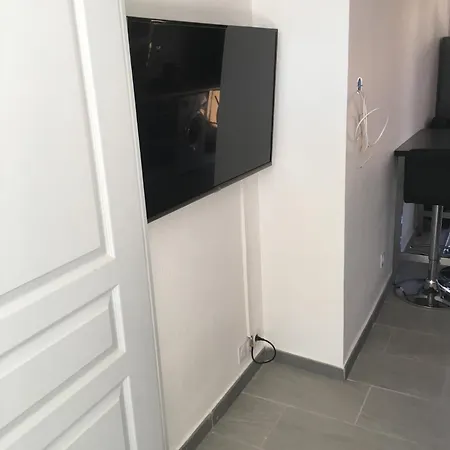 M Juin App C * Nîmes