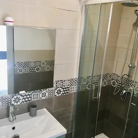 M Juin App C Daire Nîmes